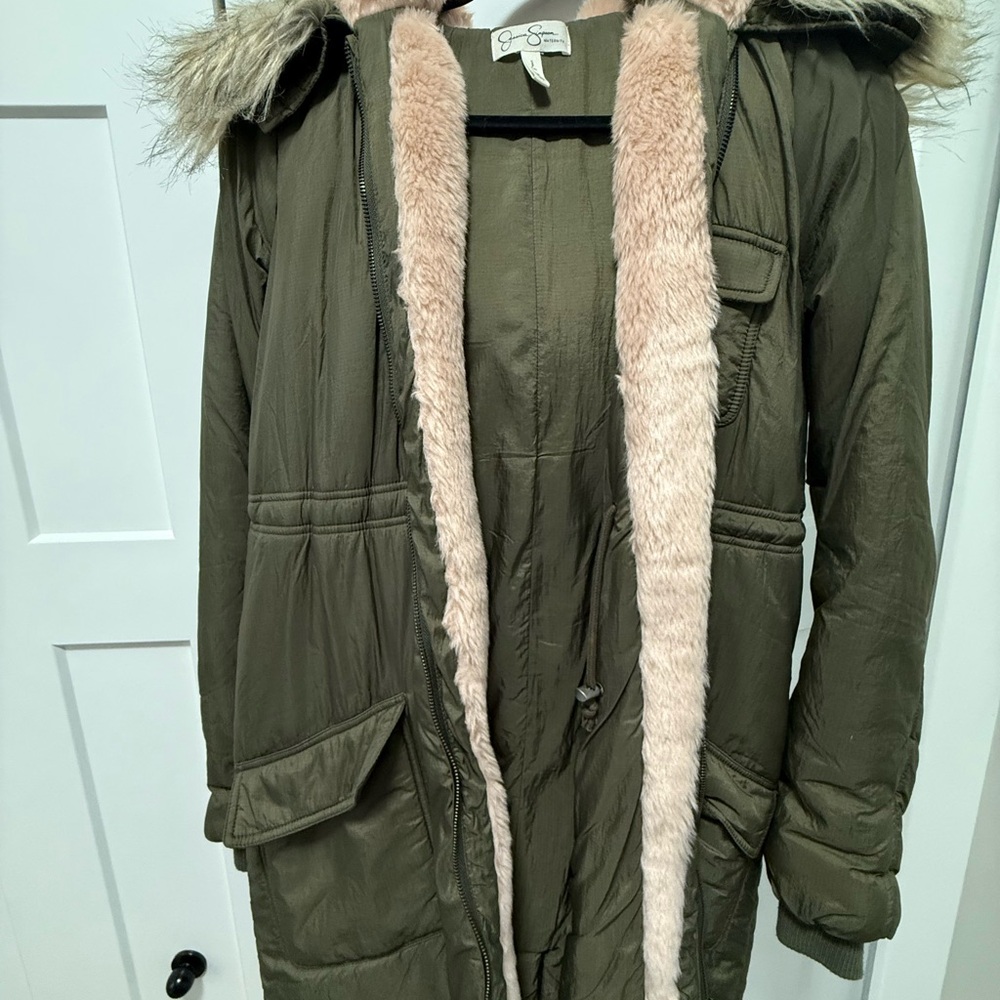 Jessica Simpson maternity Winter Jacket with Faux Fur Trim